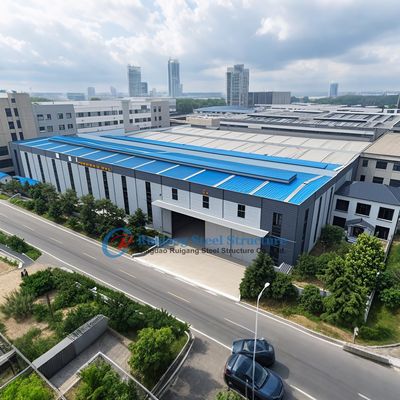 Leichtgewicht Galvanisierte oder lackierte Oberflächen Metall Gebäude Fertigstahlkonstruktion Industrielager